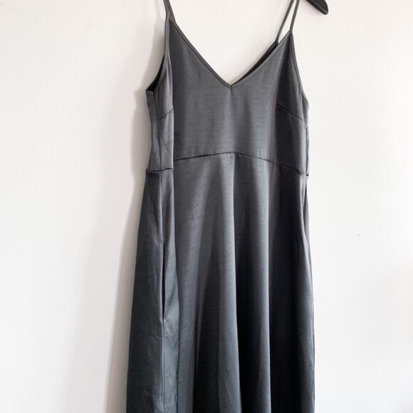 Grey Anthropologie Daily Practice Dress - Picture 7 of 7